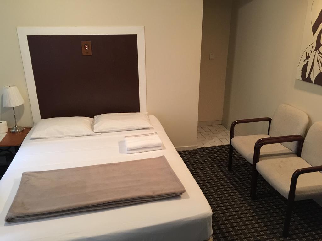 Adas Guesthouse Торонто Номер фото