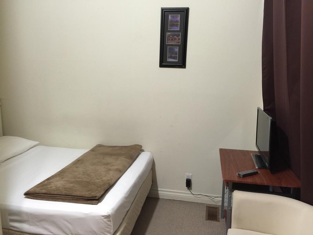 Adas Guesthouse Торонто Номер фото