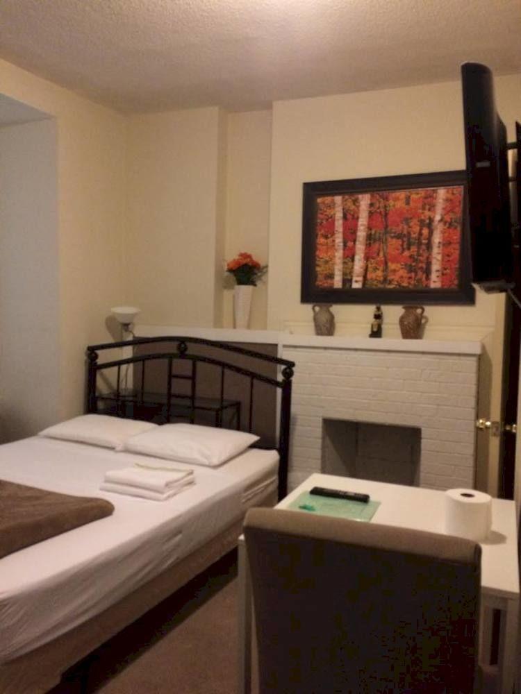 Adas Guesthouse Торонто Экстерьер фото