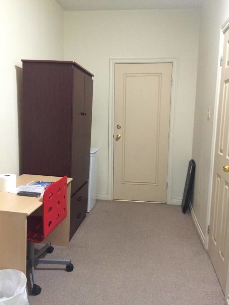 Adas Guesthouse Торонто Экстерьер фото
